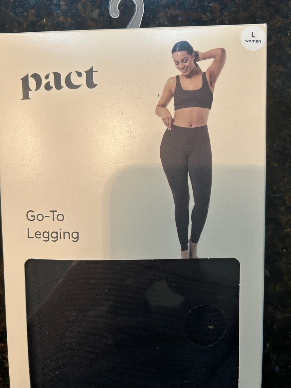 Pact 92% organic cotton go to leggings black Large